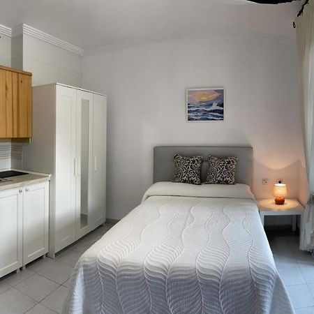 Studio In The Sun Apartment Torrevieja Exterior photo