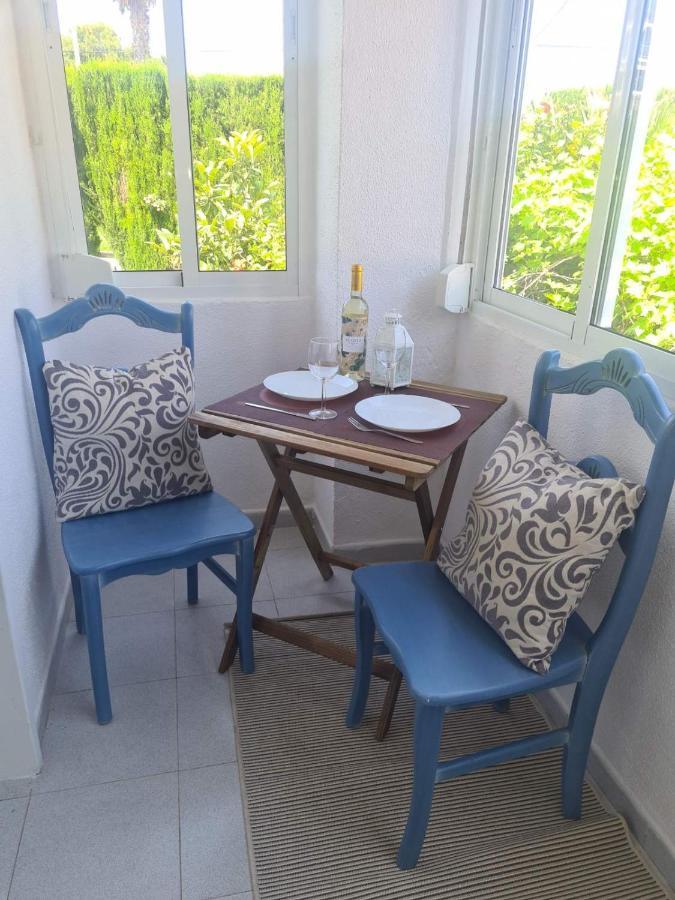 Studio In The Sun Apartment Torrevieja Exterior photo