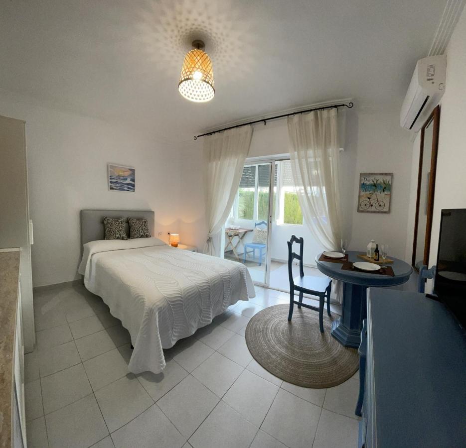 Studio In The Sun Apartment Torrevieja Exterior photo